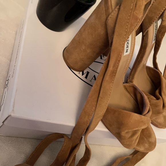 👡🔥Super cute heels 👠 🔥 - Picture 4 of 4